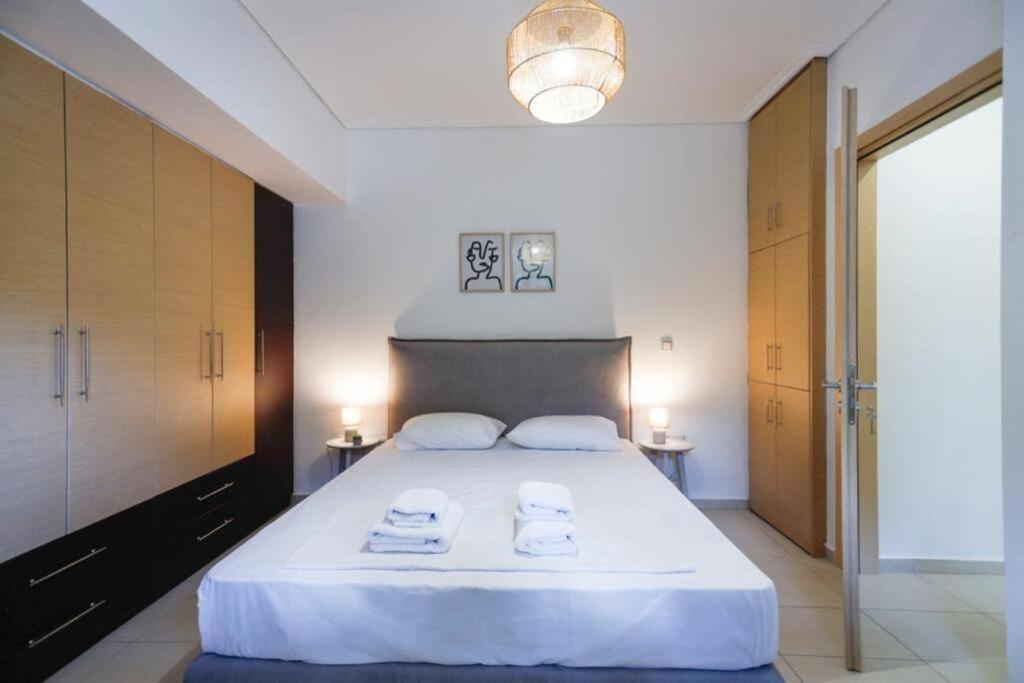 Pame Rentals - Cozy Glyfada Stay With Free Parking Athen Eksteriør bilde